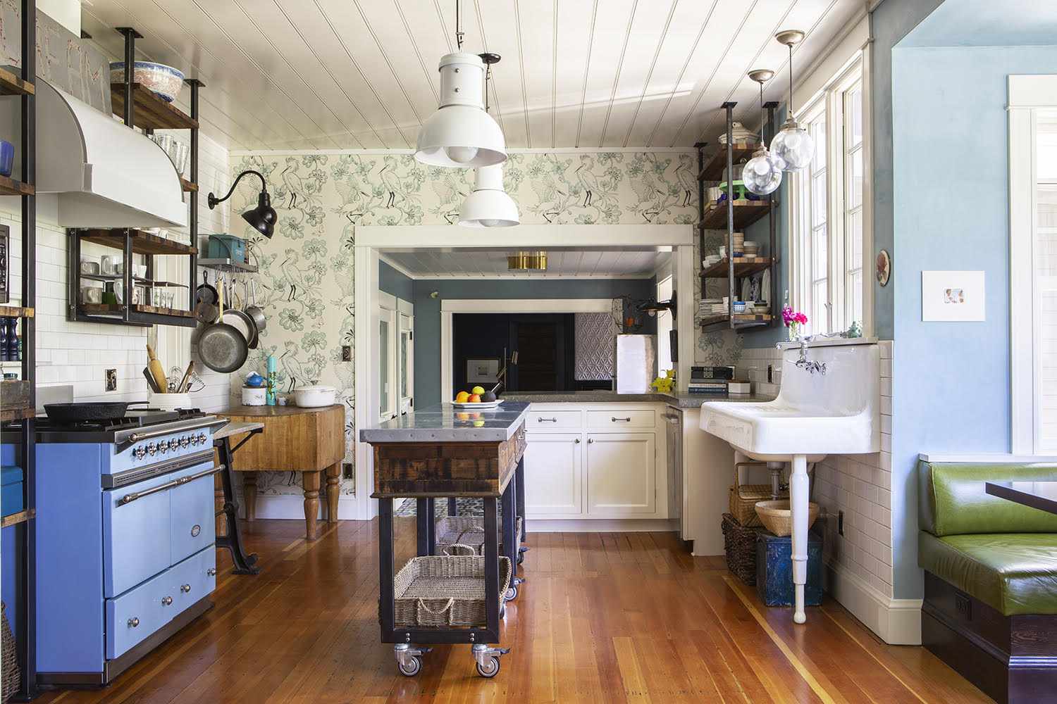 9 Rekomendasi Wallpaper untuk Dapur Sempit dan Harganya