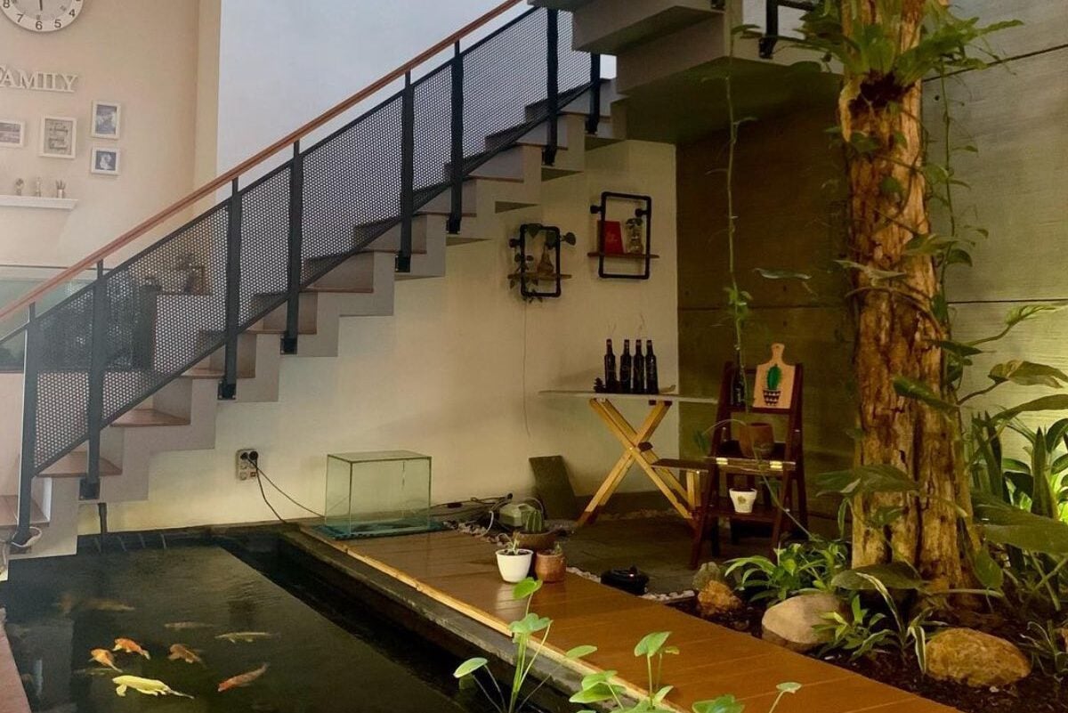 Kolam dan Taman Dalam Rumah