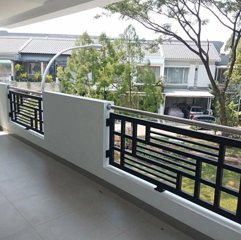 Desain Pagar Balkon Minimalis dengan Konsep Klasik