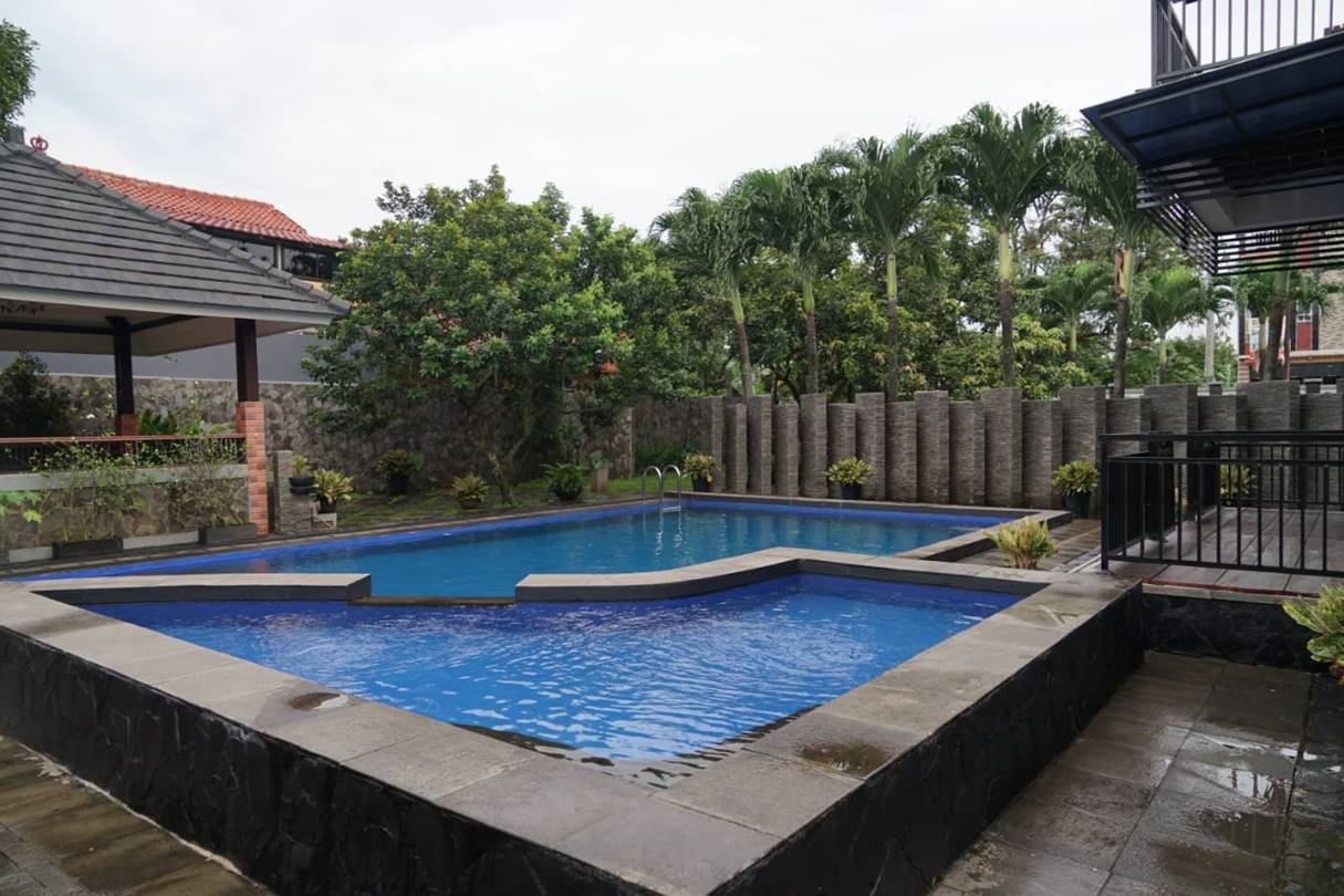 ukuran kolam renang di rumah