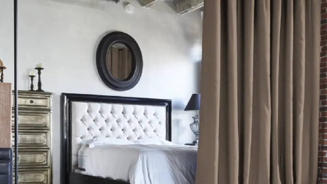 8 Inspirasi Sekat Kamar Tidur Minimalis, Sederhana tapi Estetik! 8 Inspirasi Sekat Kamar Tidur Minimalis, Sederhana tapi Estetik!