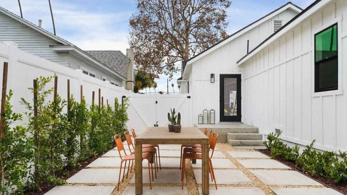 7 Denah Rumah 3 Kamar Teras Depan dan Samping, Kekinian dan Anti-sempit! 7 Denah Rumah 3 Kamar Teras Depan dan Samping, Kekinian dan Anti-sempit!