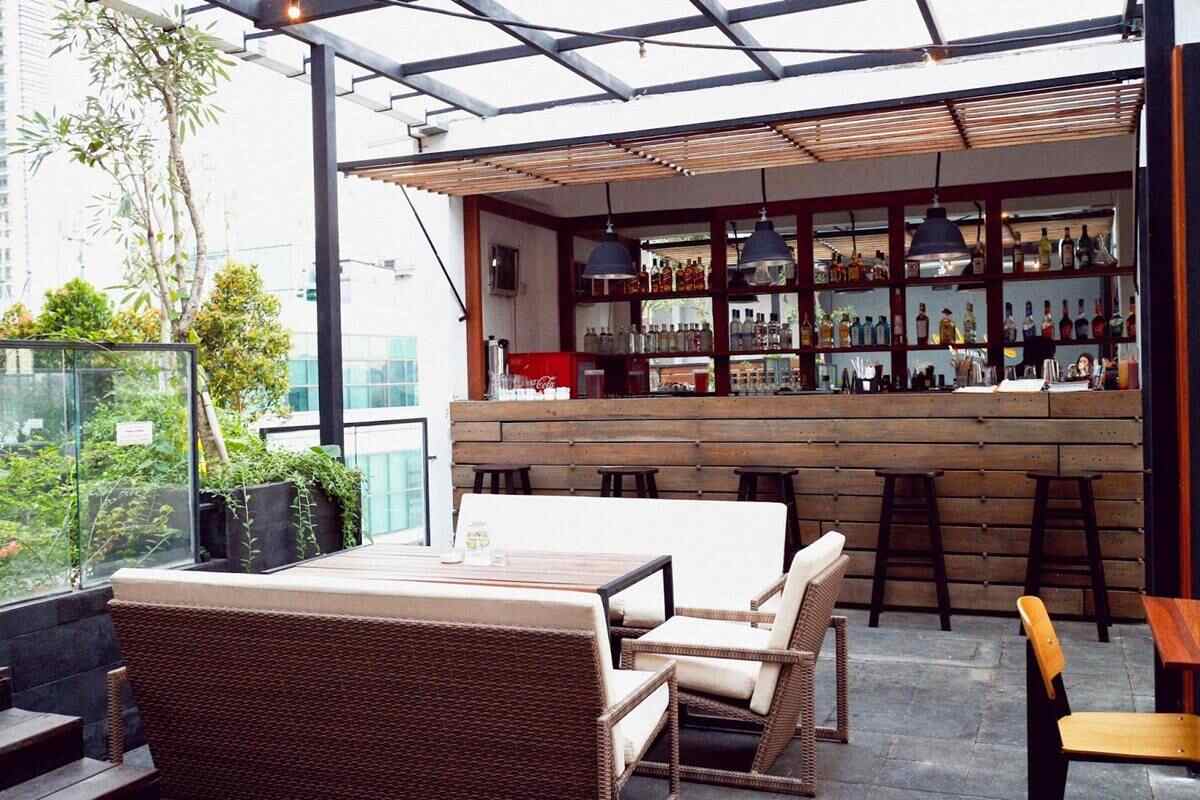 Desain Rumah Atap di Korea dengan Minibar
