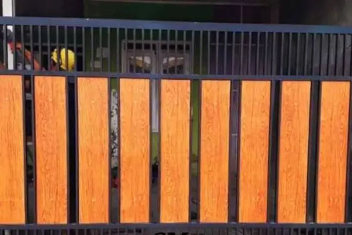 7 Ide Desain Pagar Minimalis Kombinasi Lisplang