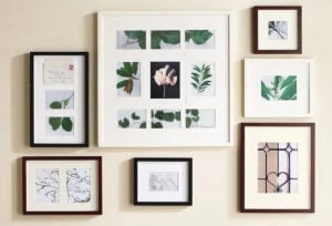 9 Cara Menyusun Bingkai Foto di Dinding Rumah agar Estetik