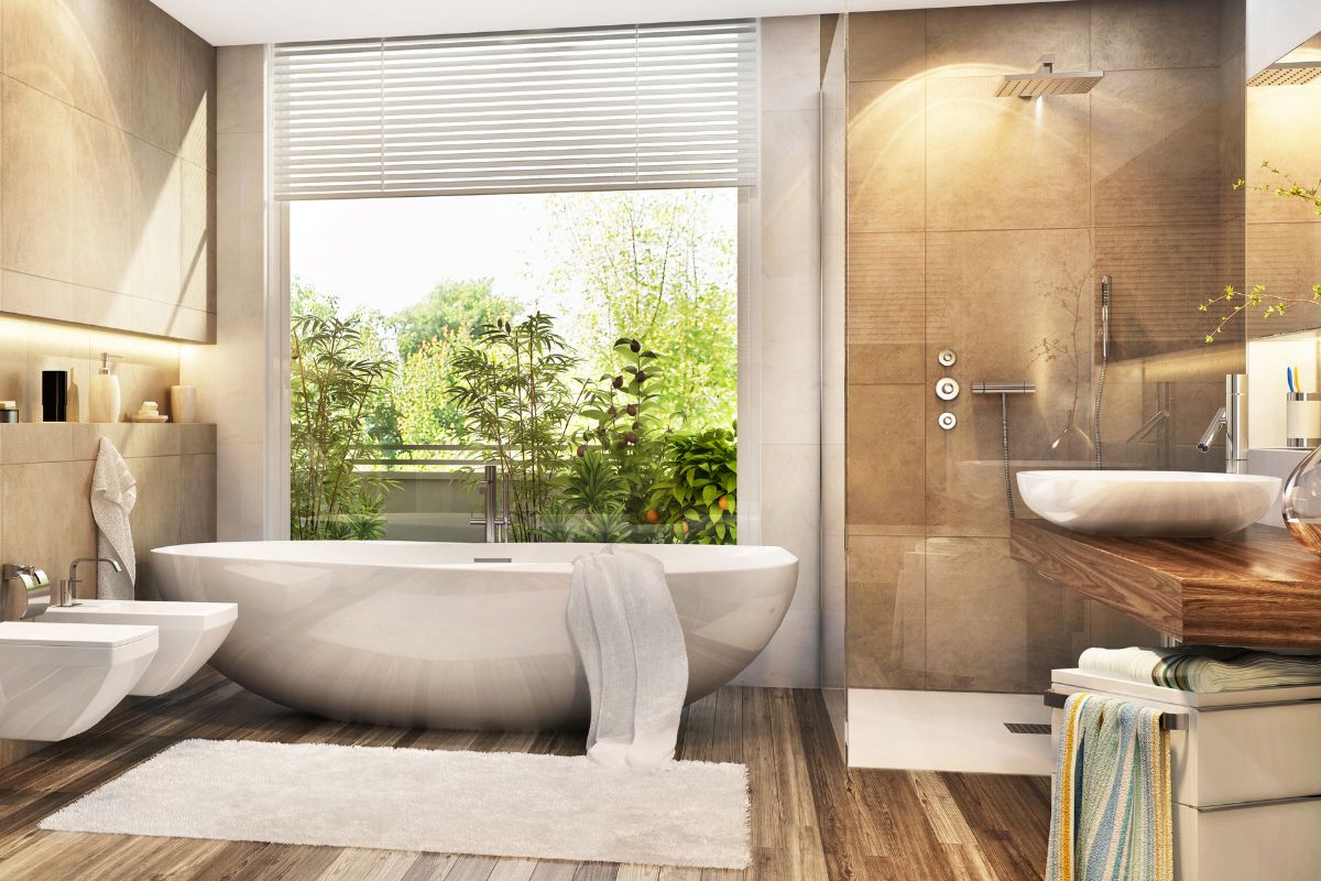 1. Desain Kamar Mandi Mewah Nuansa Krem