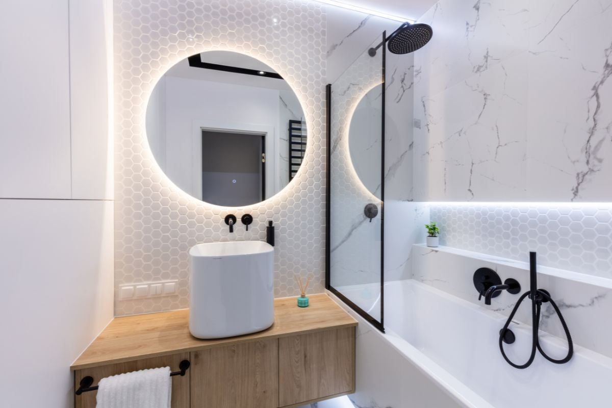 4. Kamar Mandi Aesthetic Kecil