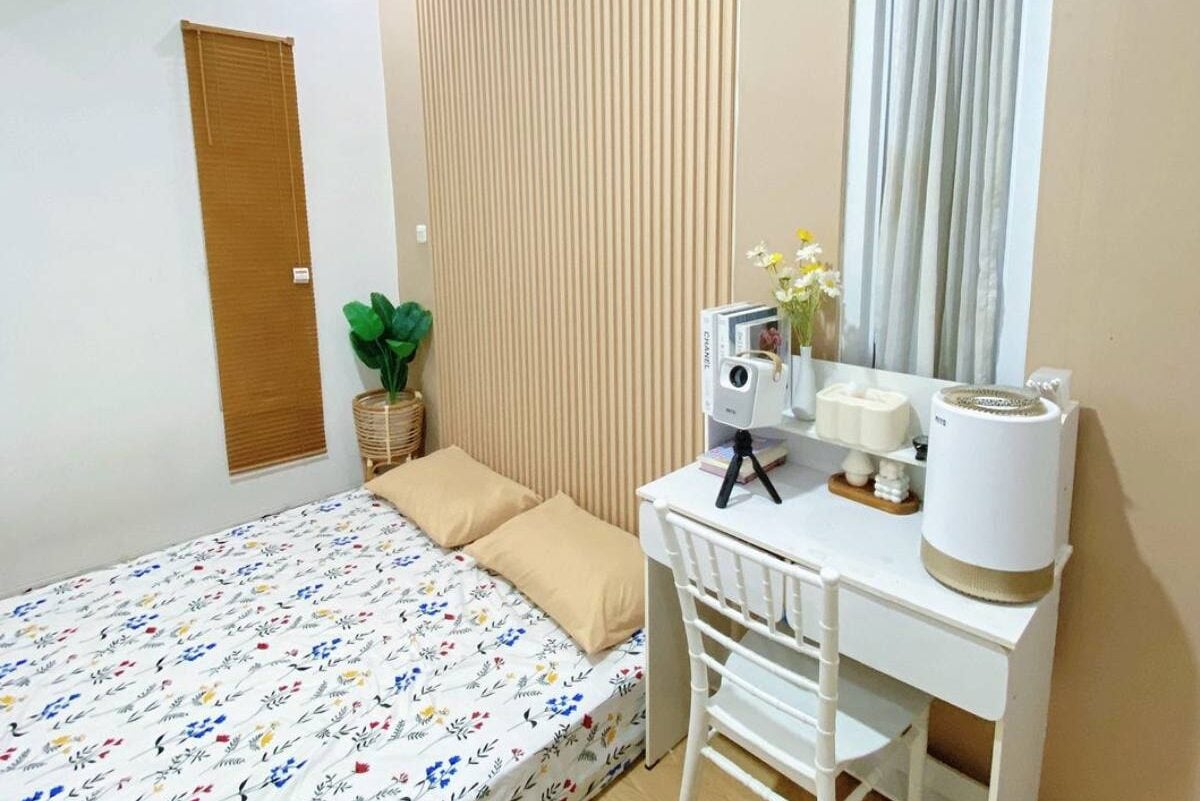 cat kamar tidur 2 warna pastel