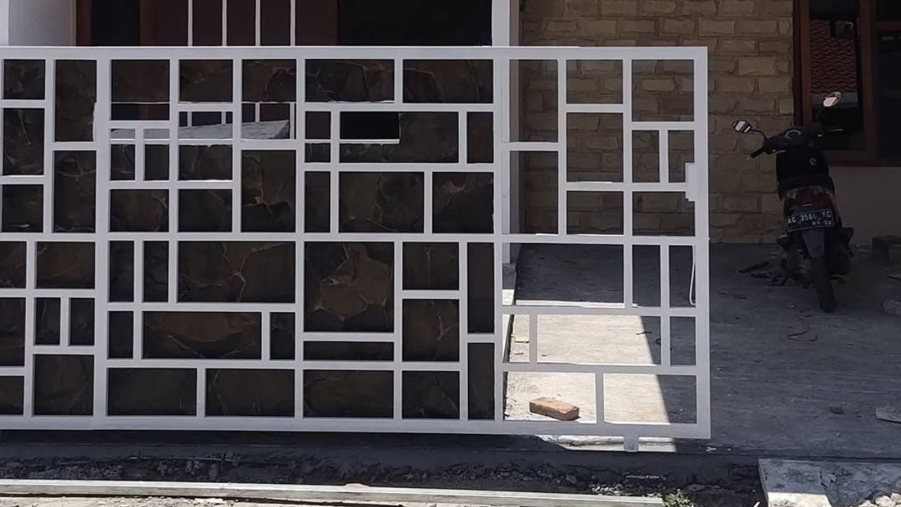 warna cat pagar rumah minimalis putih