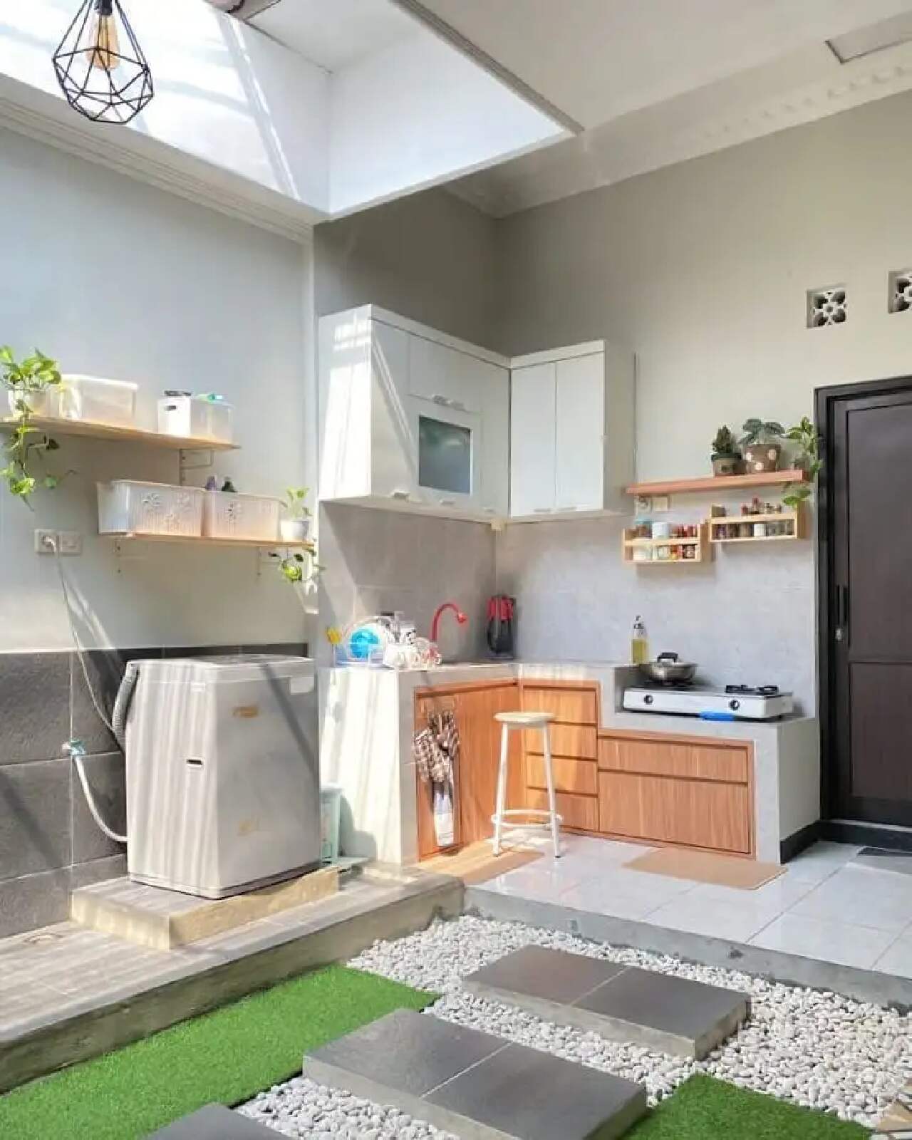 desain dapur terbuka di belakang rumah