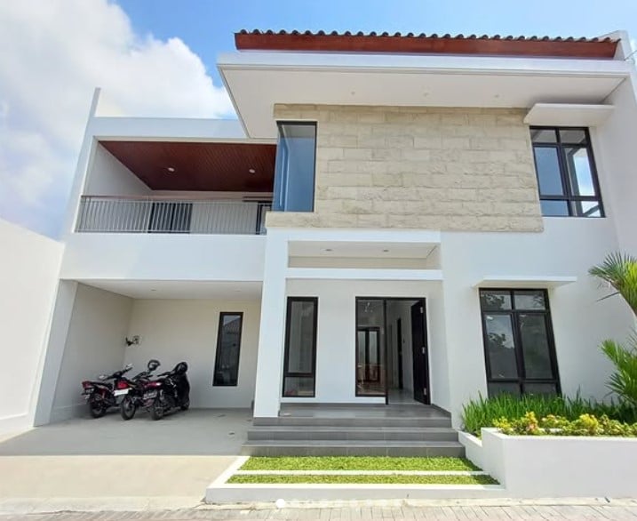 24. Rumah Minimalis 2 Lantai Nuansa Mewah