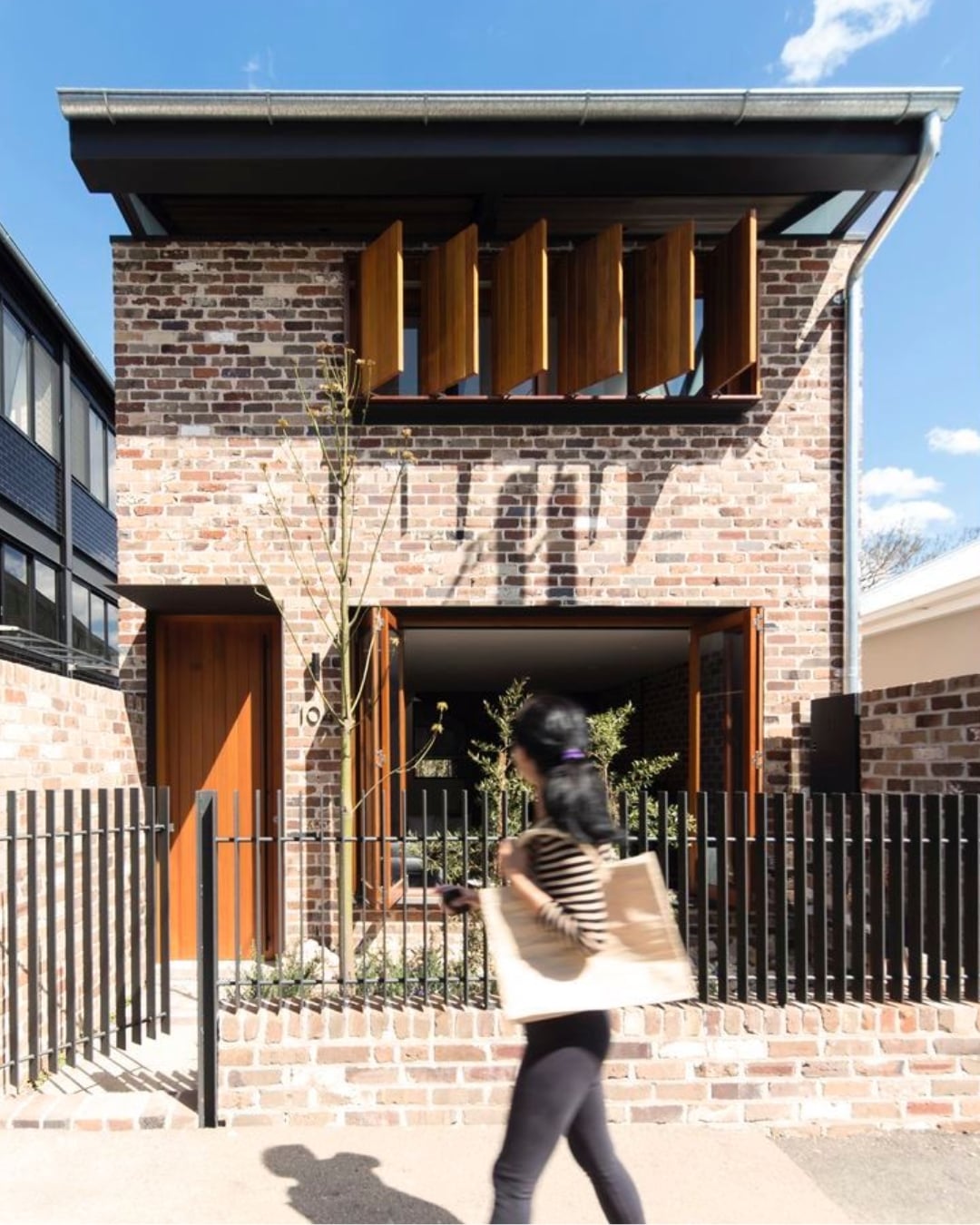desain rumah industrial low budget