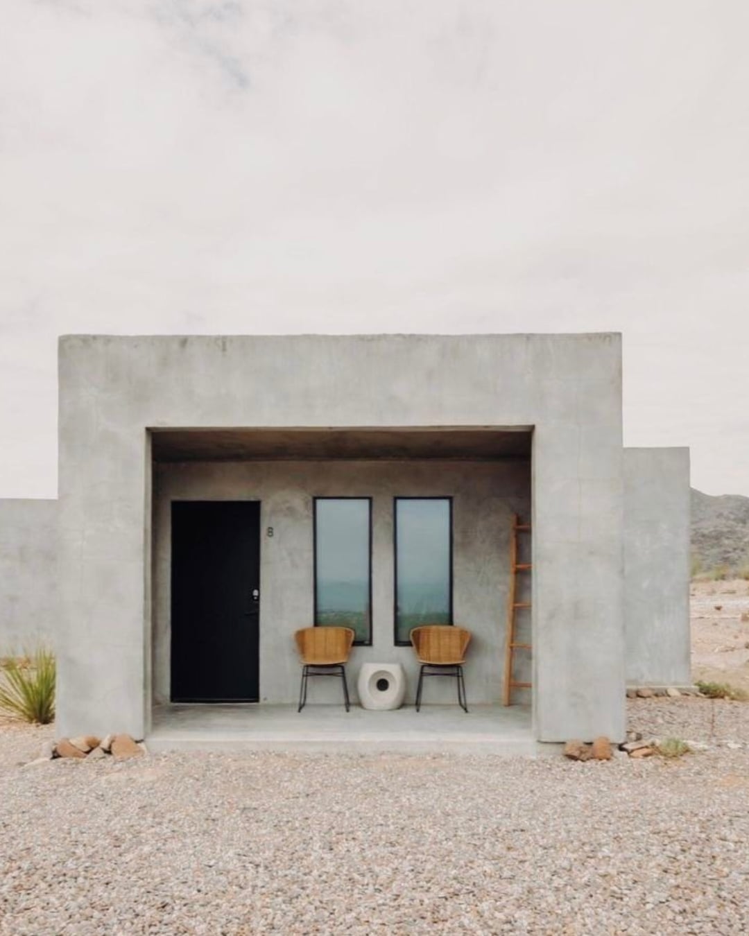 desain rumah industrial low budget