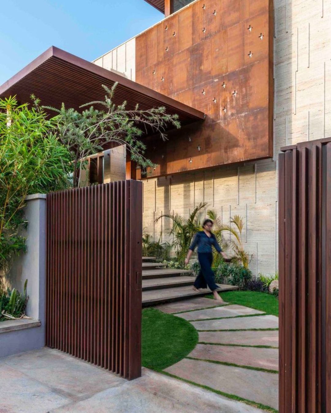 model teras pagar kayu teras rumah minimalis