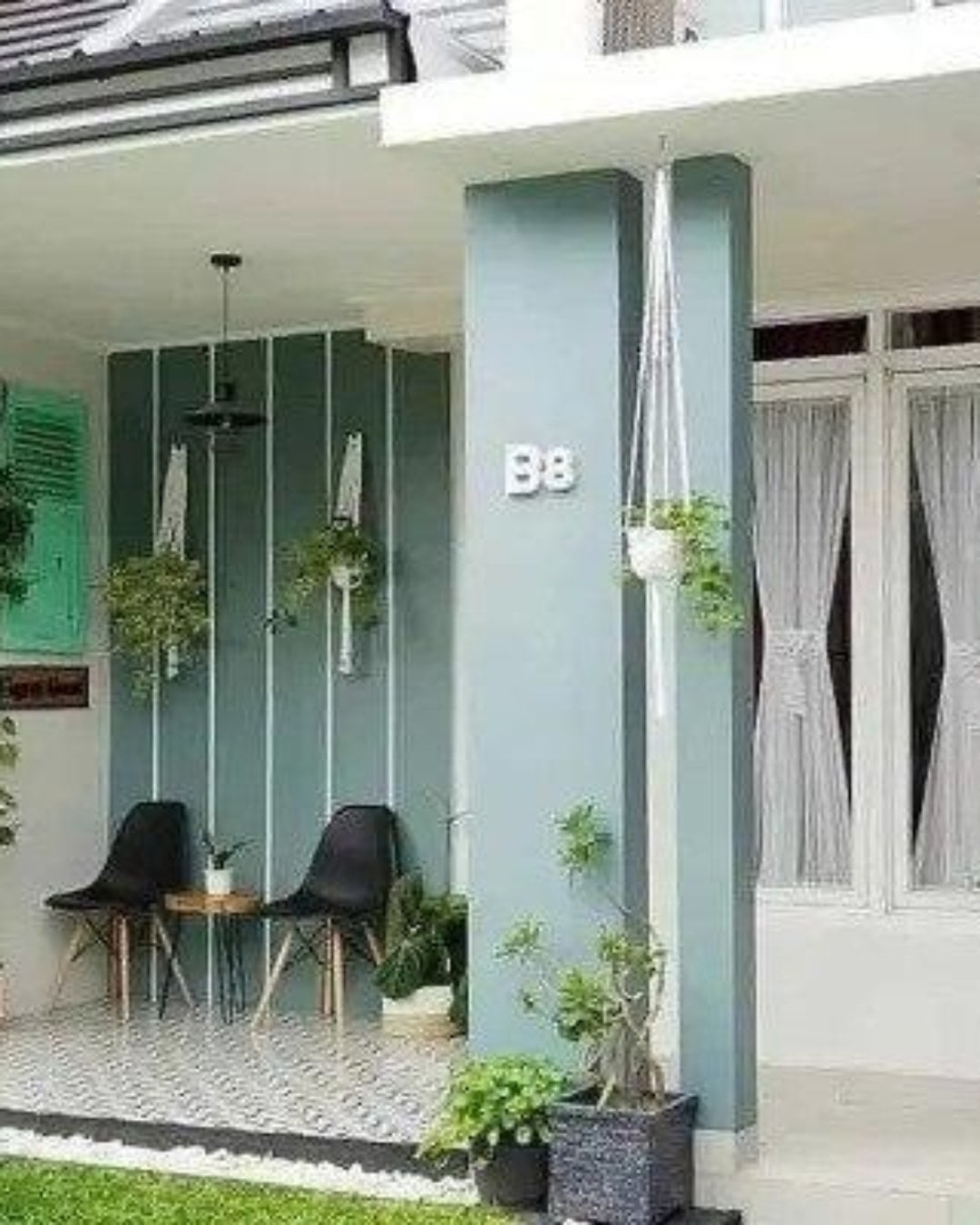 teras rumah warna hijau mint