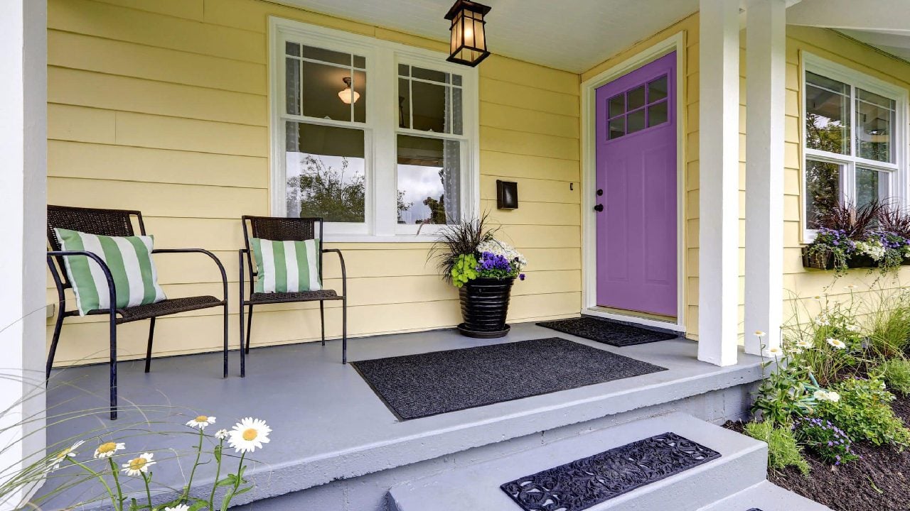 cat rumah warna ungu cocok dengan warna apa