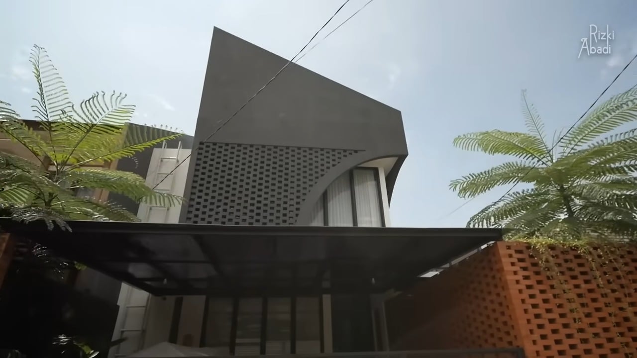 fasad rumah industrial rumah 2 lantai secondary skin