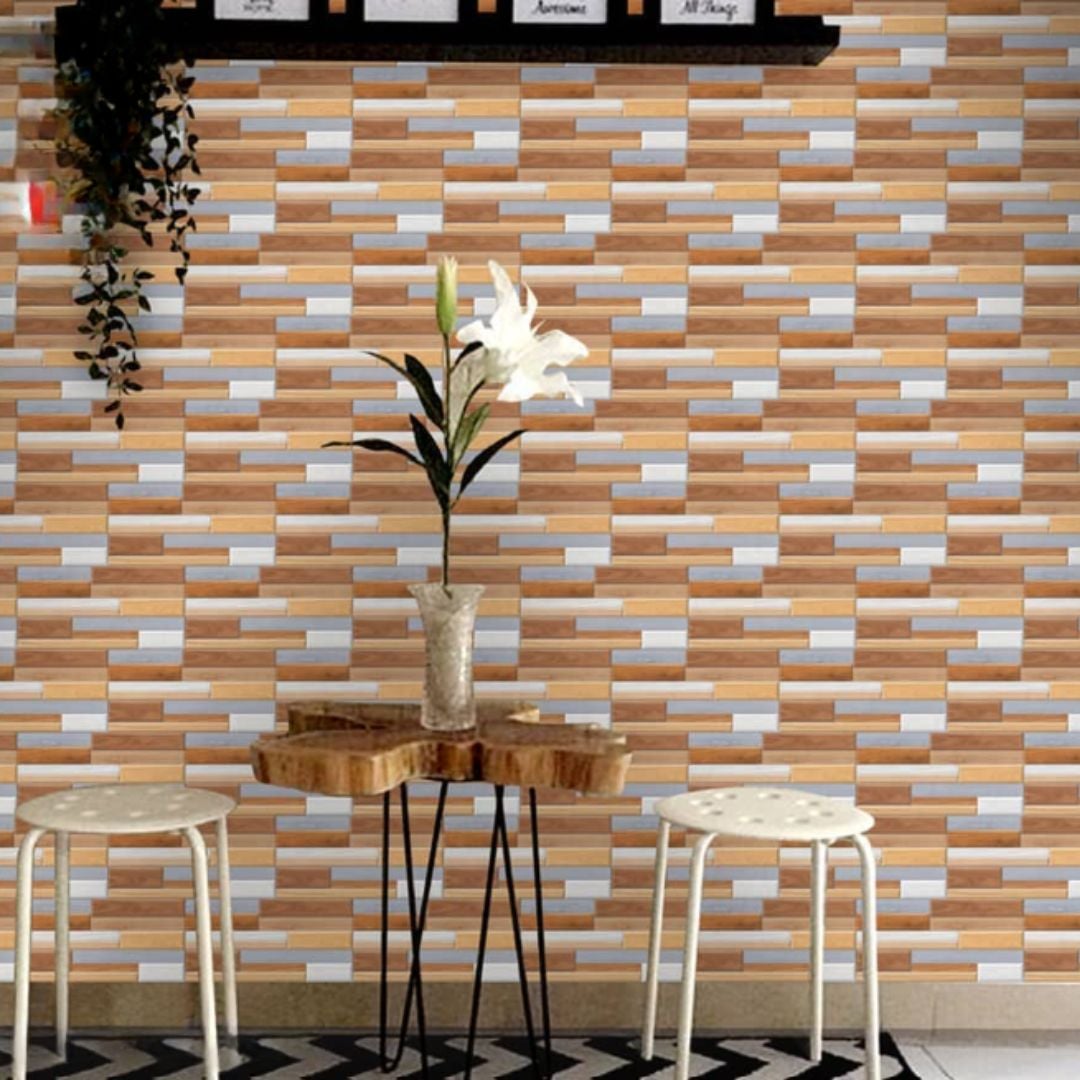 4. Model Keramik DInding Teras Depan Kombinasi Cokelat, Krem, dan Putih