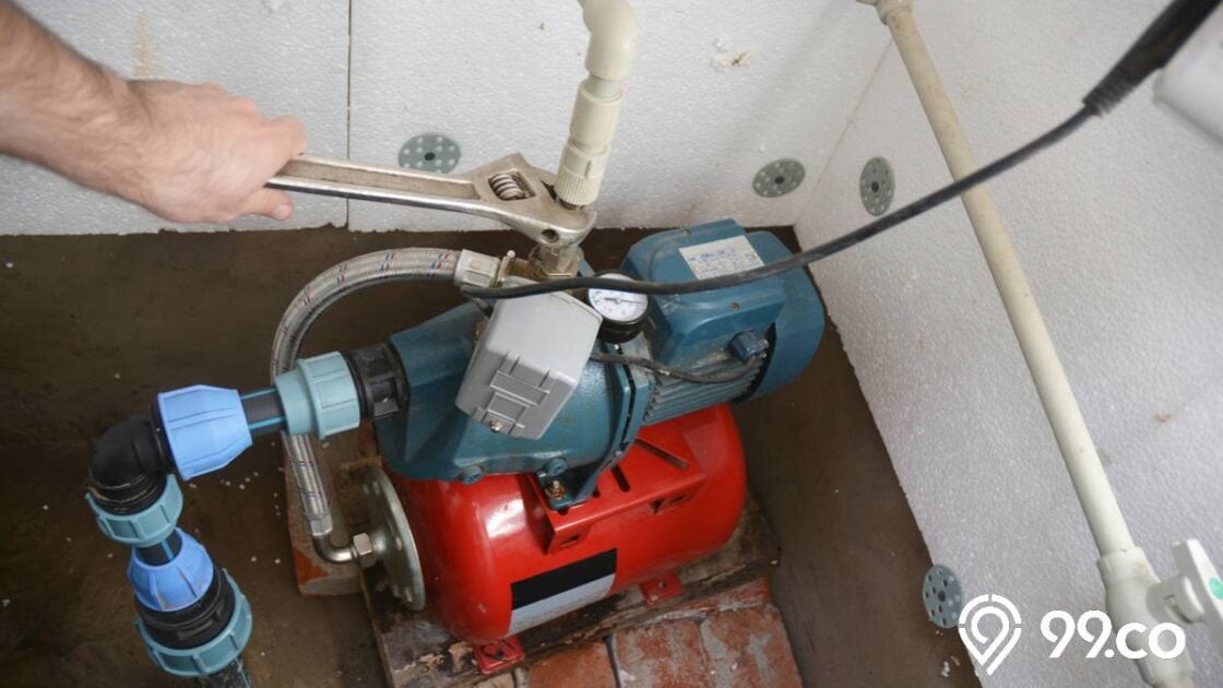 7 Cara Mengatasi Pompa Air Masuk Angin Paling Ampuh. Enggak Perlu Panggil Tukang! 7 Cara Mengatasi Pompa Air Masuk Angin Paling Ampuh. Enggak Perlu Panggil Tukang!