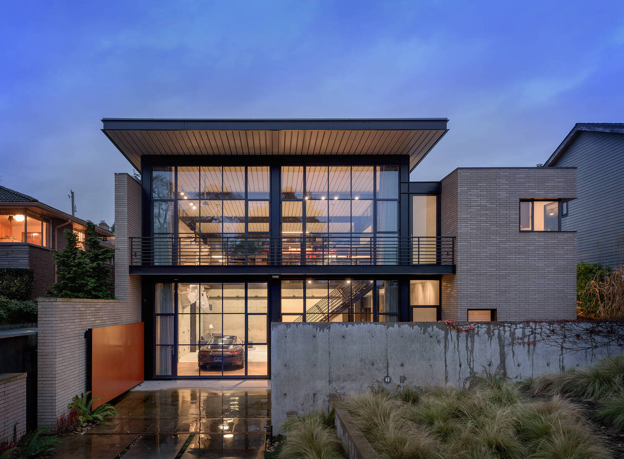 fasad rumah industrial kaca