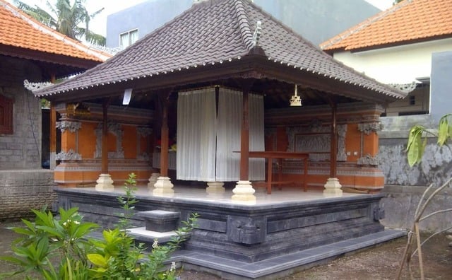 area pawaregen rumah tradisional bali