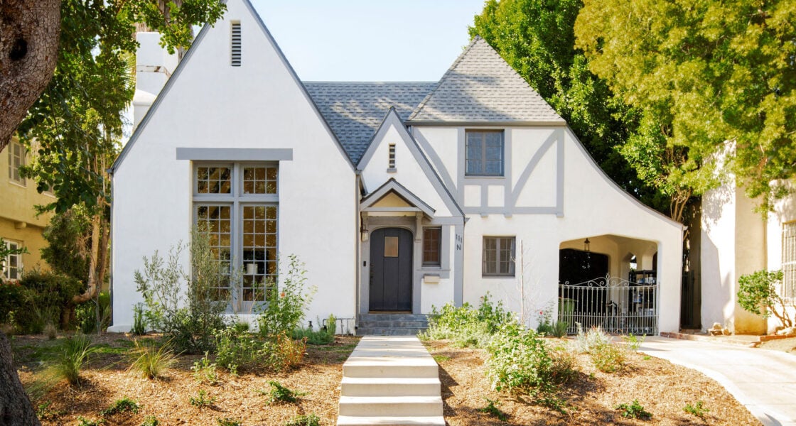 11 Inspirasi Model Rumah Mewah 1 Lantai Gaya Eropa. No.8 Favorit Sejuta Umat!