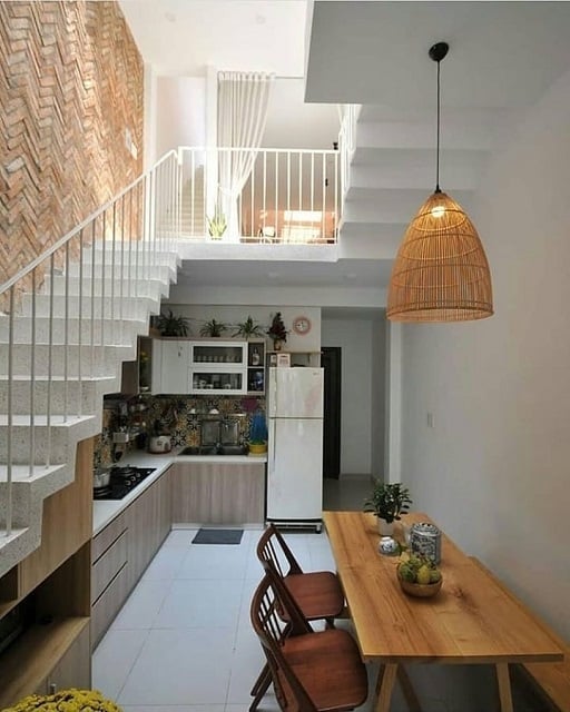 desain dapur minimalis bawah tangga etnik