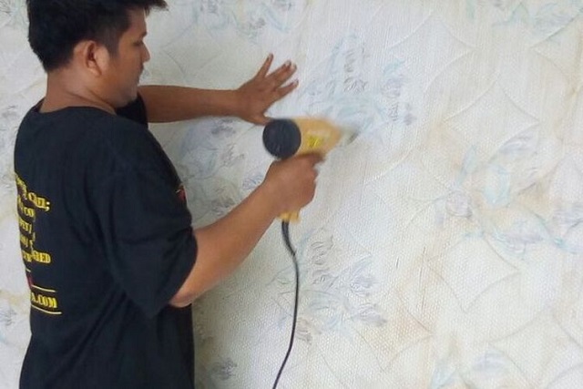 cara mengeringkan kasur busa tanpa dijemur dengan hair dryer