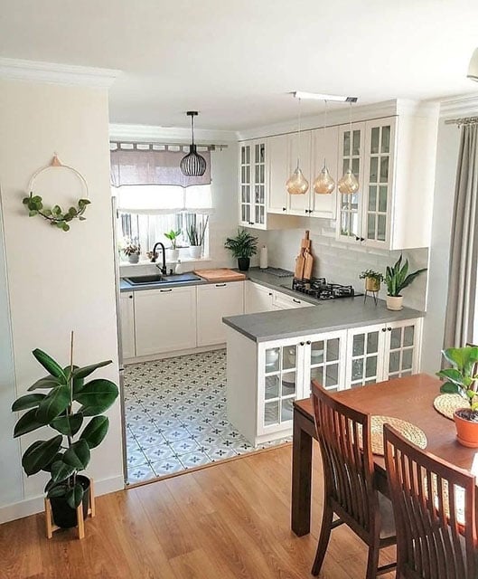 Desain Dapur Minimalis warna putih Cantik Elegan