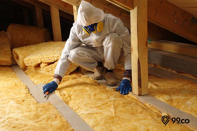 cara memasang peredam panas atap rumah glass wool