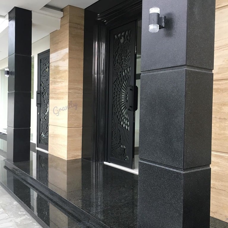 granit teras depan rumah mewah