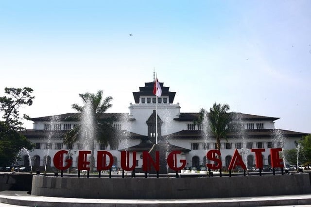 tempat strategis di Bandung untuk buka usaha dekat Gedung Sate