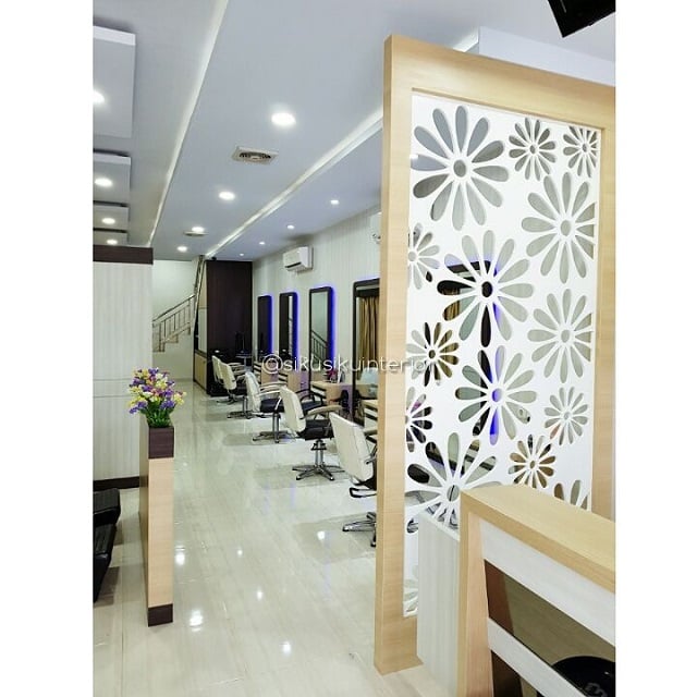 dekorasi salon rumahan serba putih