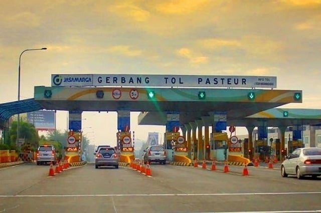 Tol Pasteur, Kota Bandung