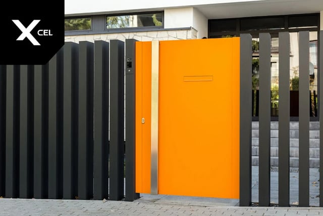 cat pagar rumah warna orange