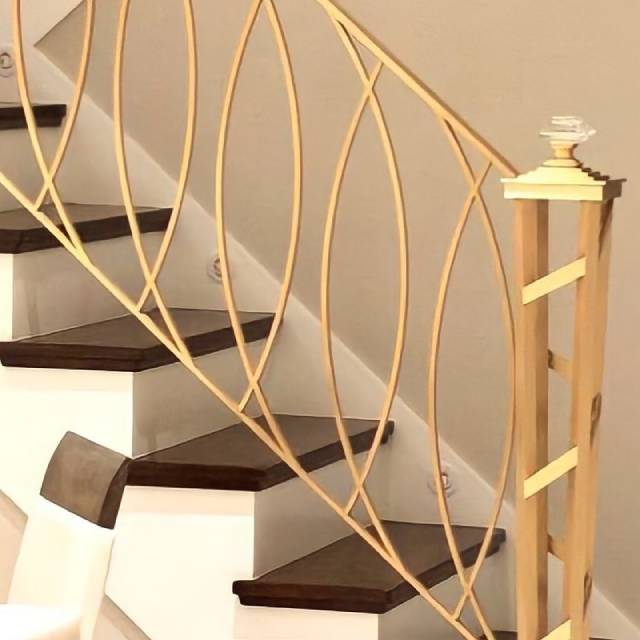 Railing Tangga Motif Daun