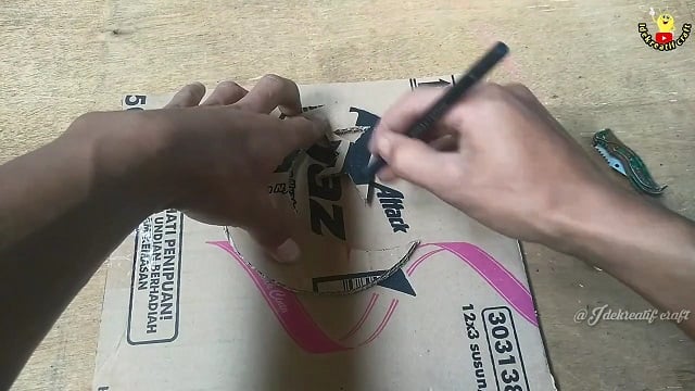 memotong cetakan hiasan