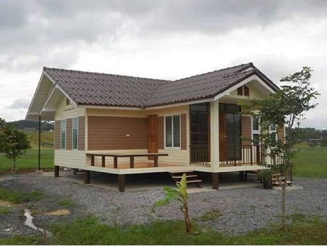rumah panggung bentuk L di kampung