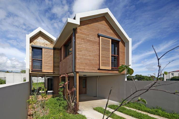 Rumah Modern Fasad Kayu Berdesain Panggung