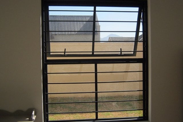 gambar teralis jendela horizontal