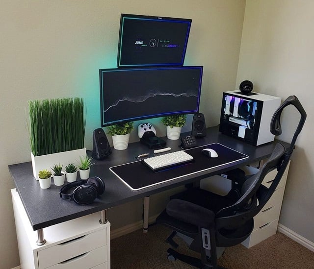 kamar gaming low budget minimalis