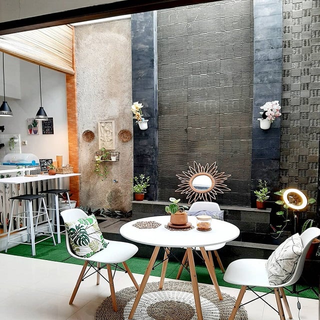 dapur menyatu dengan taman belakang