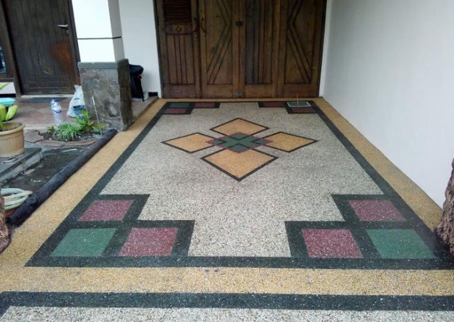 batu sikat motif geometri