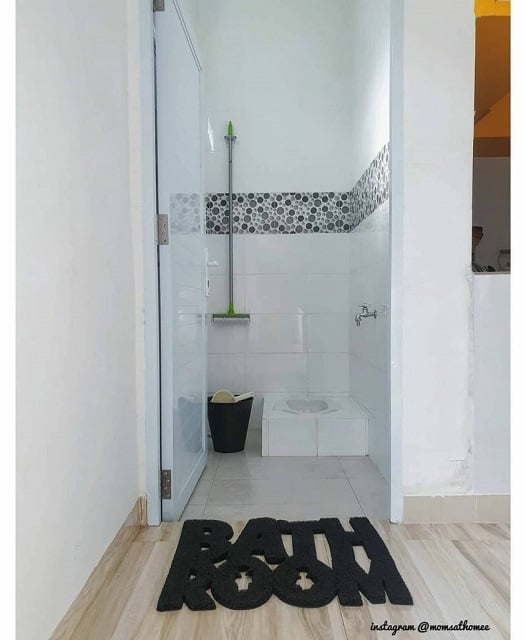 desain kamar mandi memanjang kloset jongkok
