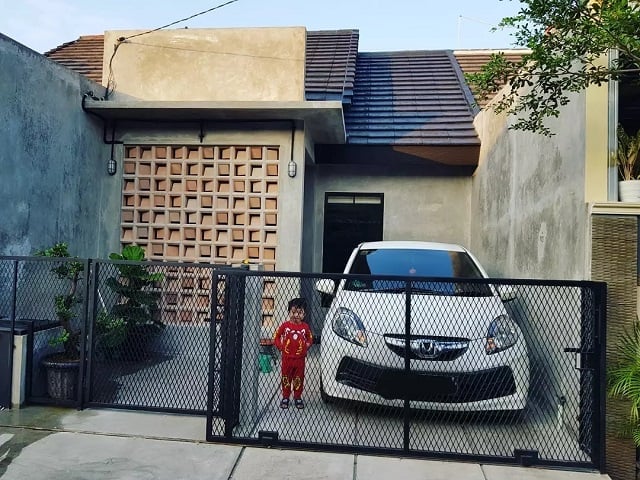 8 Ide Desain Fasad Roster untuk Hunian Masa Kini. Unik Banget!