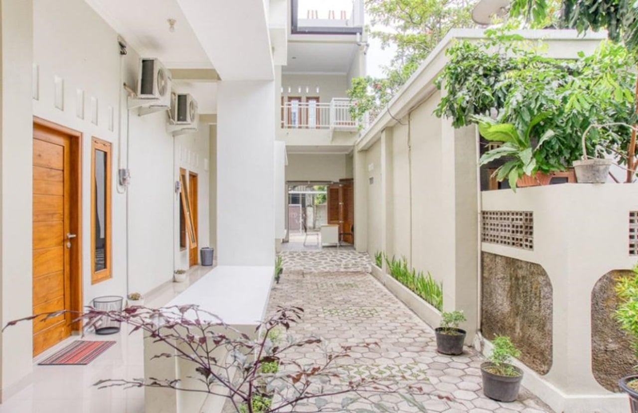 perbedaan kost syariah dan konvensional