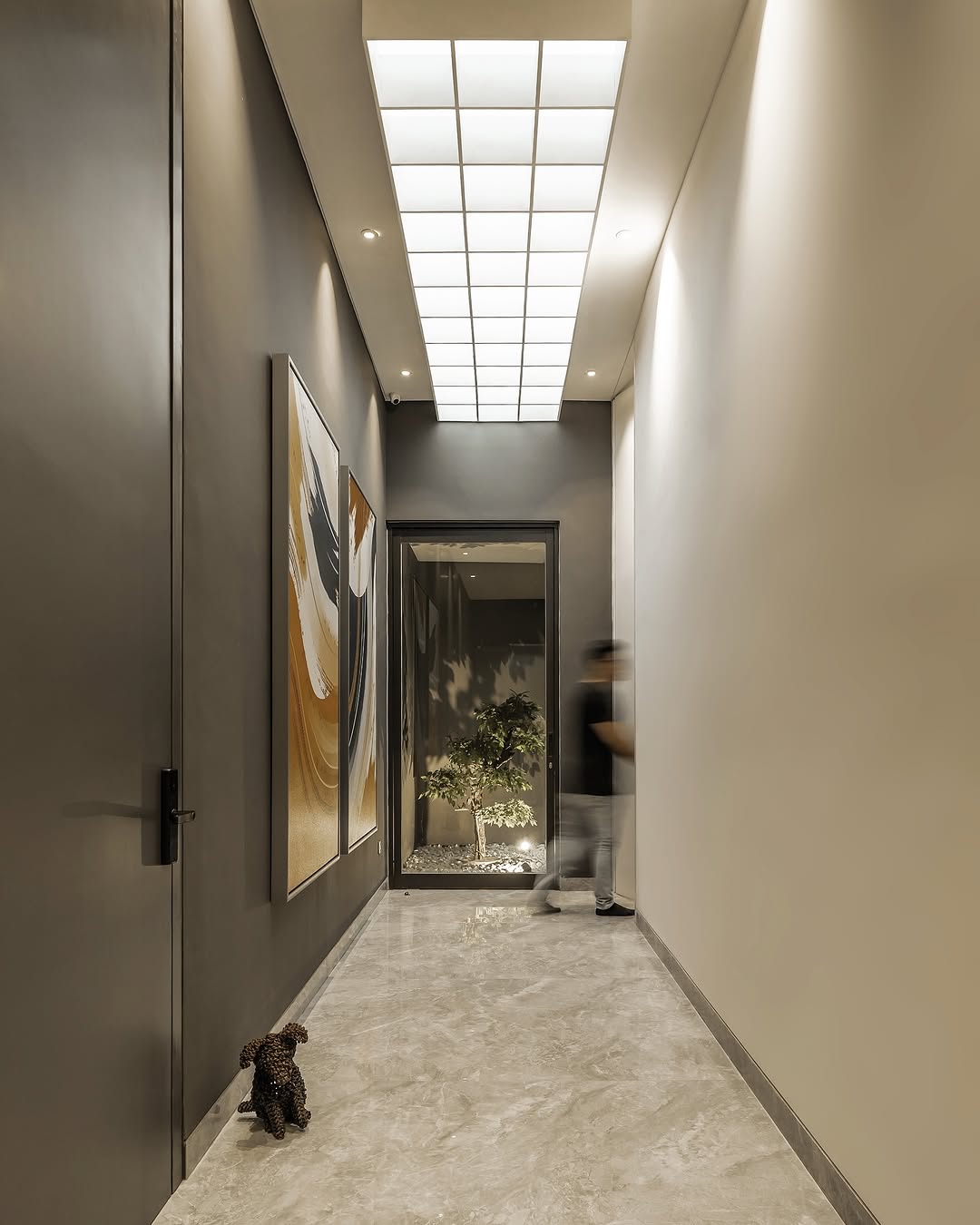 Warna Cat Charcoal Gray & Warm Ivory untuk Interior Rumah - Sinar Mas Land