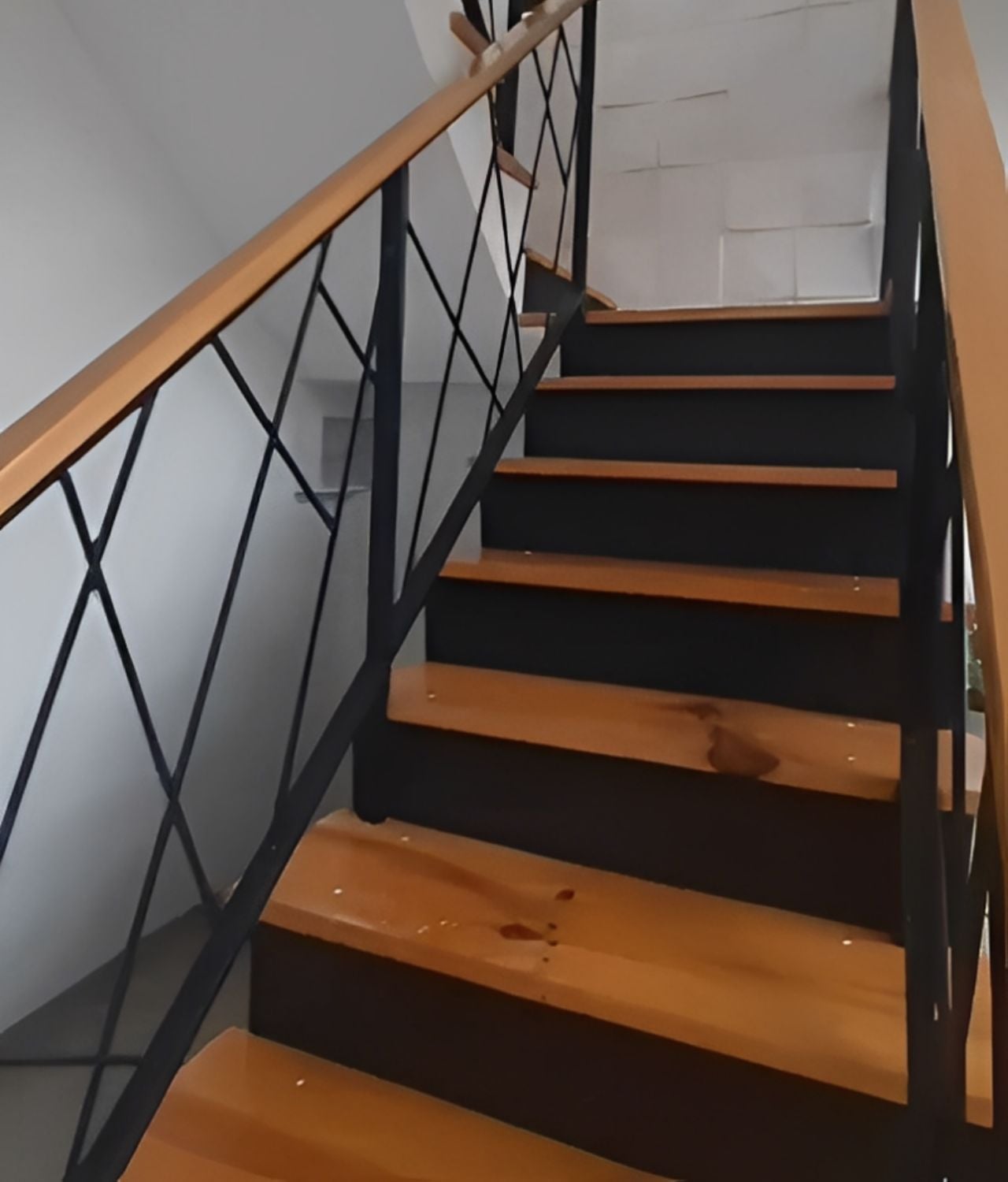 Desain Railing Tanggal Besi Hollow
