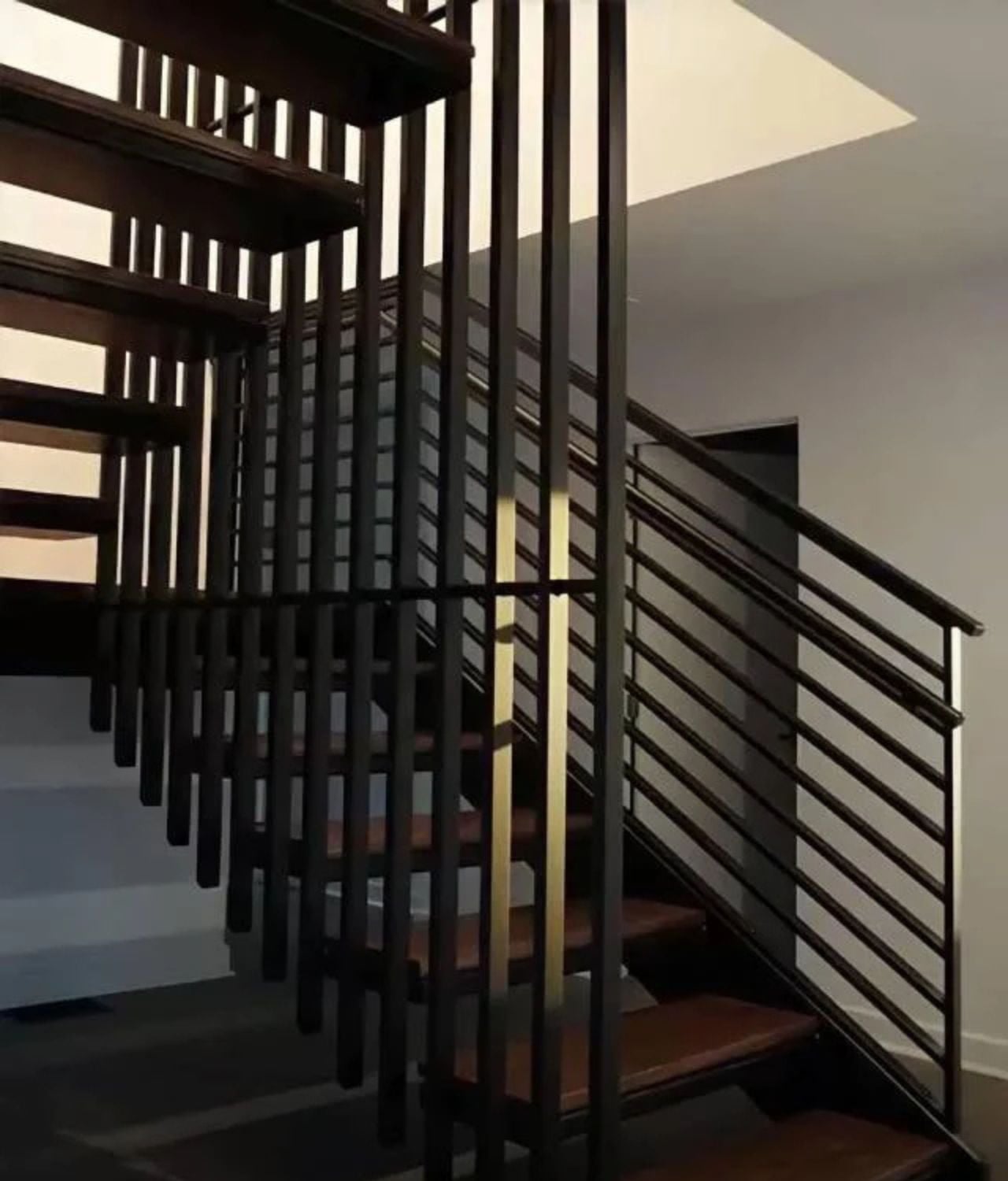 Railing Tangga Modern