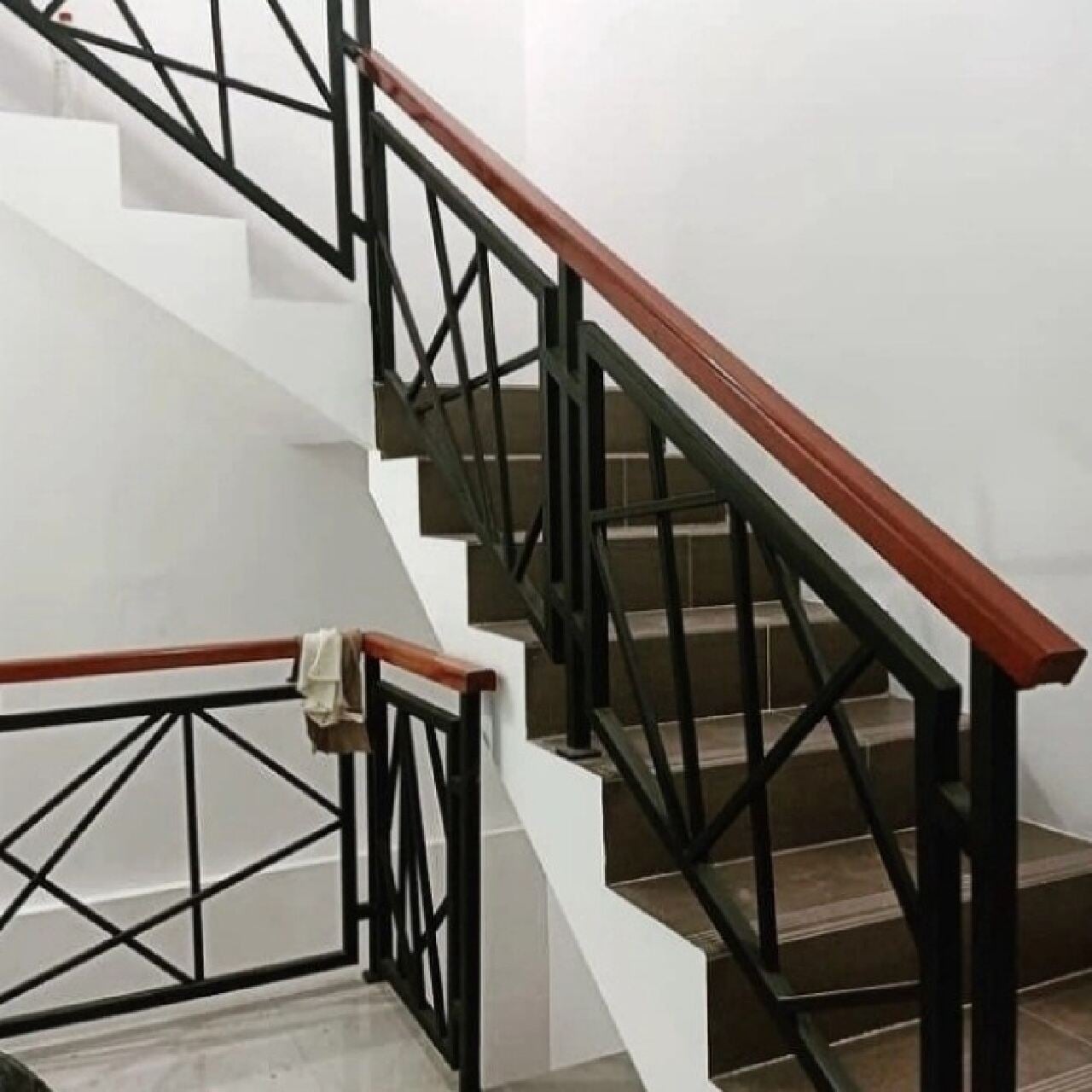 Railing Tangga Besi Galvanis